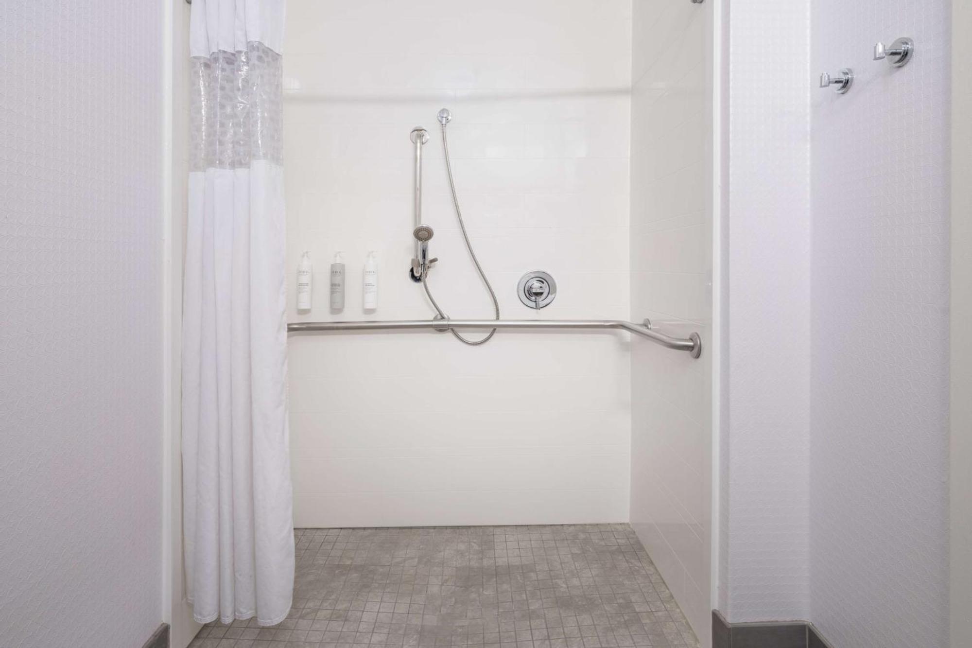 Hampton Inn Sanford Ngoại thất bức ảnh