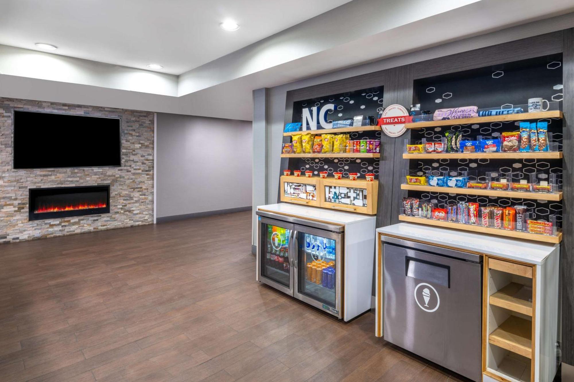 Hampton Inn Sanford Ngoại thất bức ảnh